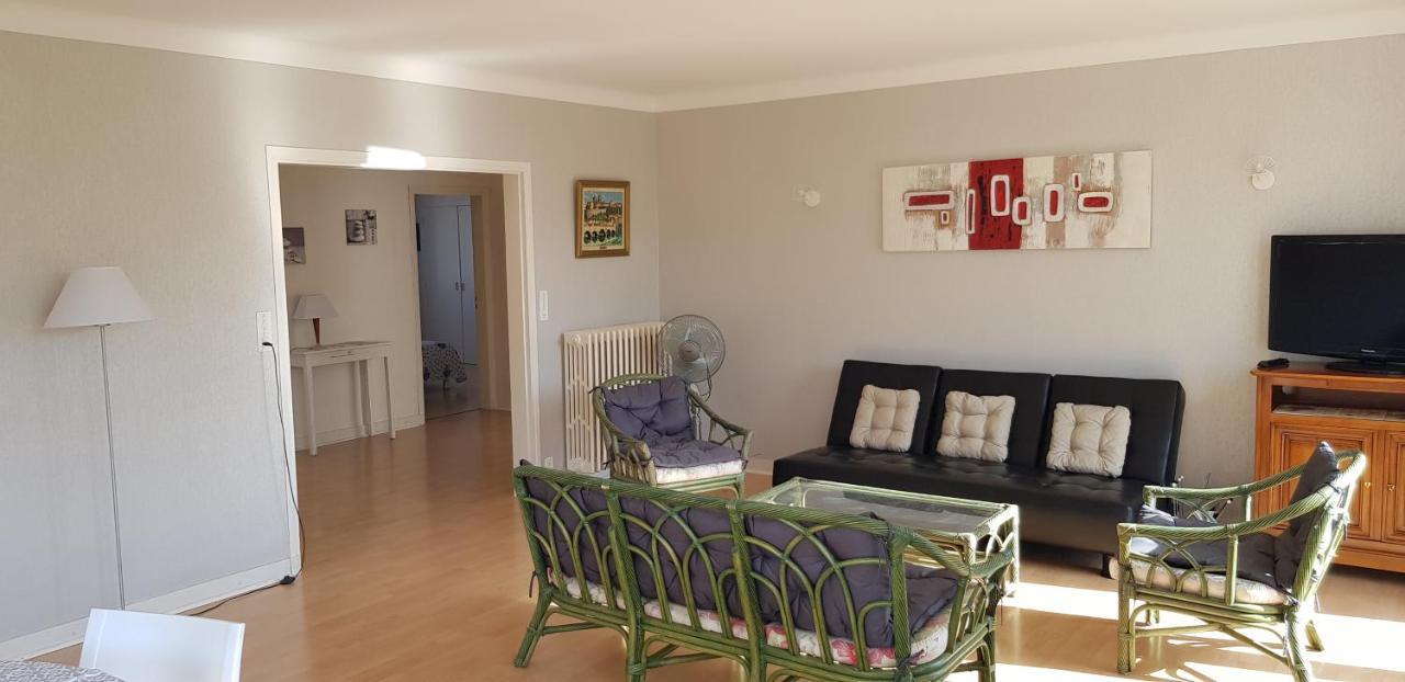 Montcalm Apartment *